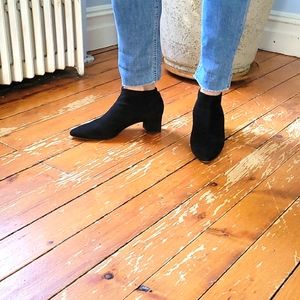 Aquatalia Paula Suede Black booties